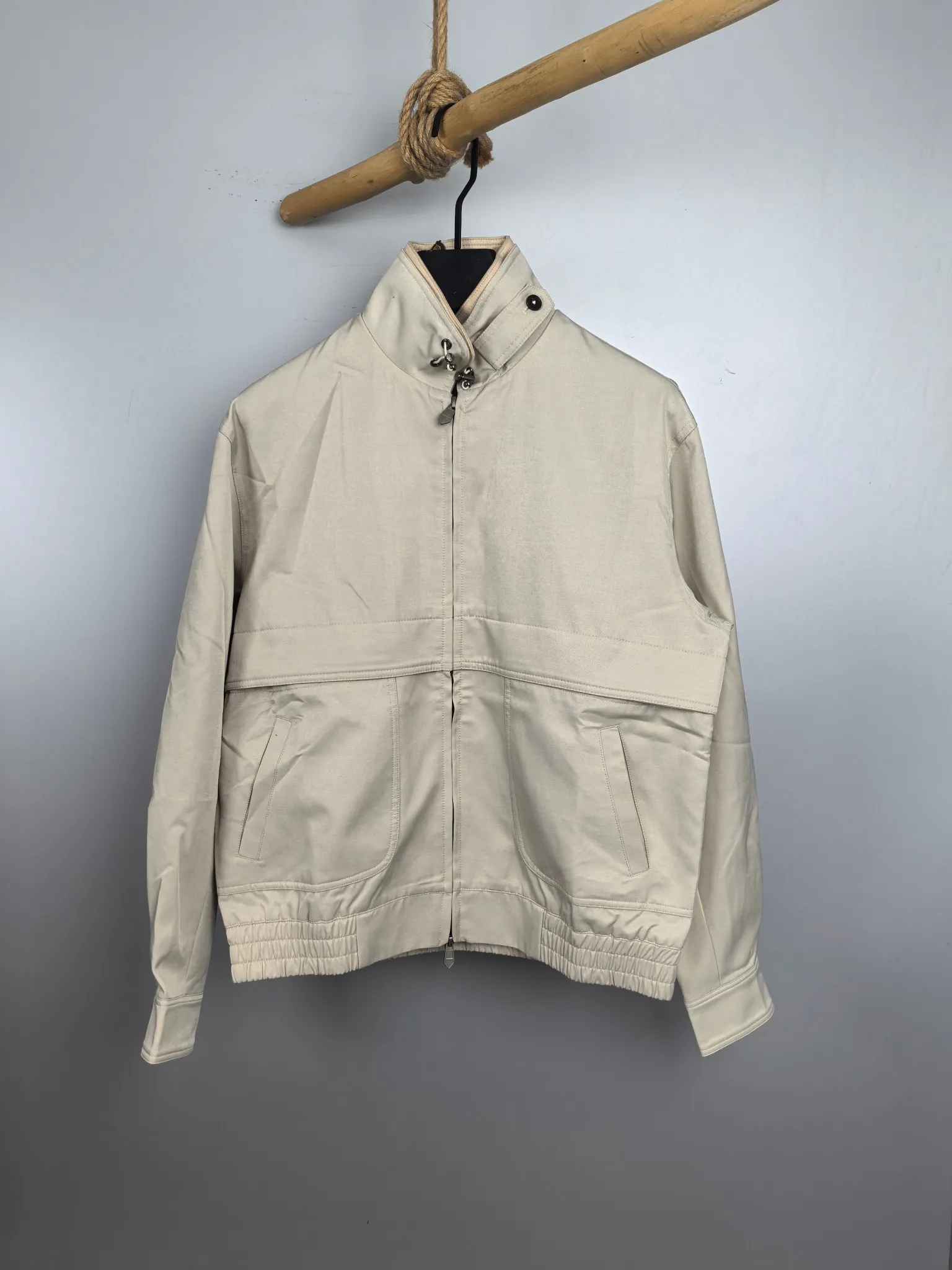 Loro Piana Classic . ， ， ， ， ， 、 ， ， ！ ， ， ，Classic ，Retro ， ， . . ， ！ Versatile， ， ， ， ， ， Sizes：M—3XL